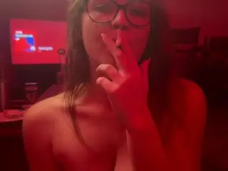 Maddie’s Smoking Blowjob