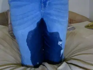 Hot Long Peeing Jeans in the Bed