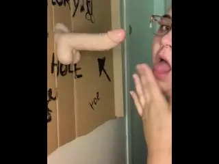 Gloryhole Blowjob