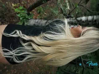 Risky Spontaneous BJ and Fuck in Public Forest