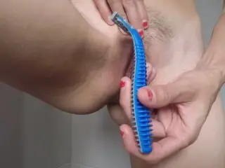 Shave my Pussy