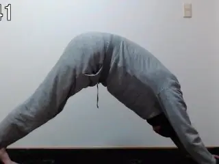 （YogaKetsuiki Part4）I do down Dog (yoga) for 3 Minutes. in the Meantime, Put up with Dry Orgasm.