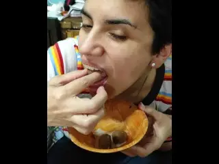 Quickie! Cum on Food! POV Handjob & Cum on Chocolate Covered Raspberries!