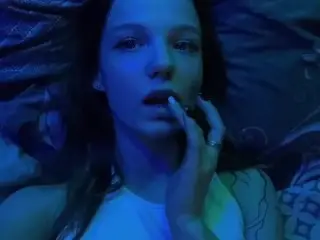 Beauty Masturbates her Pussy.