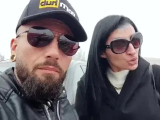 Lui Gioca Con Lei Nella Sua Cameretta