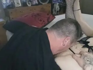 Pussy Chow her to a Body Shaking Orgasm