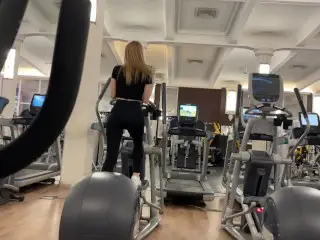 Quick Fuck in the Gym. Risky Public Sex with Californiababe.