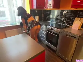 I could not Resist and Fucked Young Maid in her Juicy Pussy in the Kitchen