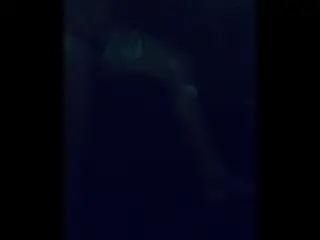 Naliligo Habang may Naka Silip..sige Lang