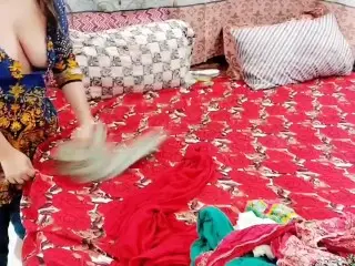 XXX Desi Maid Flashing Boobs and Seducing her Boss into Sex Clear Hindi Audio Dirty Talking