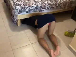 HOT Latina Step Sis Gets Stuck under the Bed and Regrets it ?