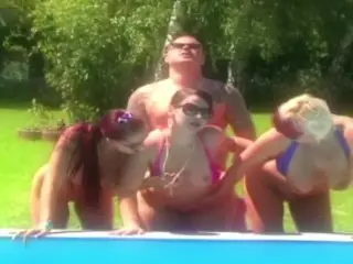 THREESOME AT MALLORCA POOL