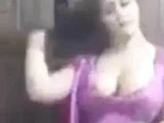 Sexy dance arab milf