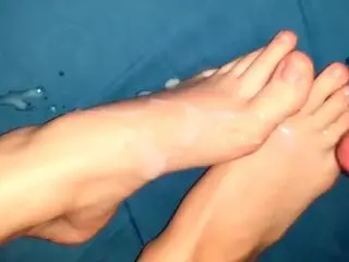 Cumming on step mom's natural toes