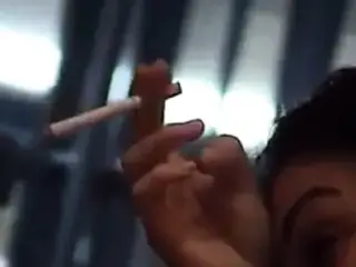 turkishwoman 1 smoking