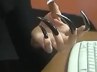 Long claws with a keyboard