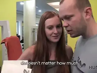 Man let stranger fuck his slutty girlfriend in gym