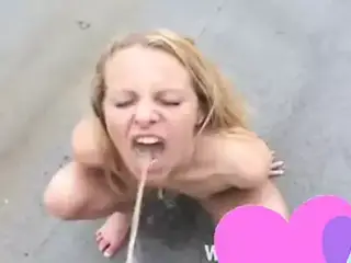 Christy blonde gute piss-lover