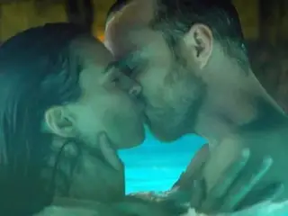 Emily Ratajkowski Naked Scene on ScandalPlanet.Com