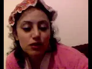 Iranian Girl Show her tits to camera