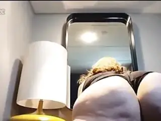 Granny Cellulite Ass and Thigh Shaking