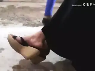 Sandalias sexys de madura