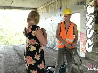 Fat granny gives head and titjob to  construction worker