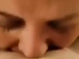 Ths gamaei to mounaki me strapon sto stoma
