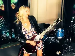 Funny! MILF Vicky Learn Guitar From Madonna's Guitarist!