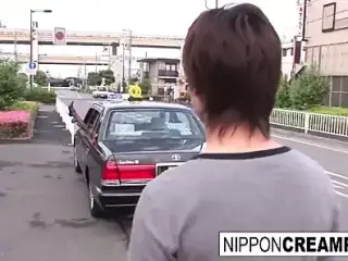 Hot Japanese babe fucks him in the car