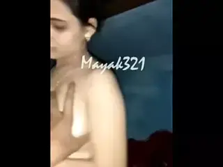 YE DIKHOO KYA MAAL HAI BOOBS ZAROR DIKHNA