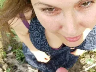 Outdoor blowjob facial