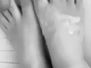 Auf meine Fuesse gespritzt