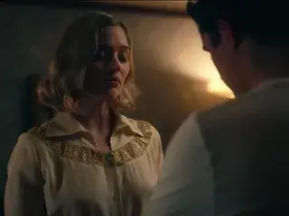 Bella Heathcote - ''Strange Angel'' s1e04