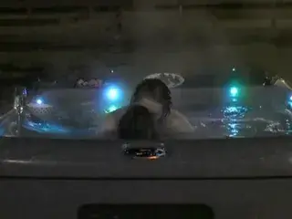 Giorgio & Naomi Jacuzzi sex - Utopia