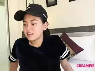 Thai girl trims beaver and gets creampied