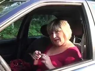 Big tits Granny gives road head oudoors in car meet