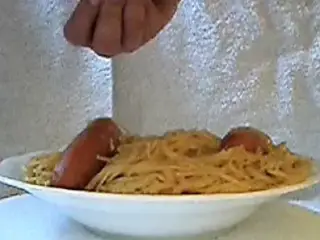 Me pee in pasta and sausage masturbate