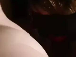 Deutsche Schlampe macht Bj und leckt die Eier