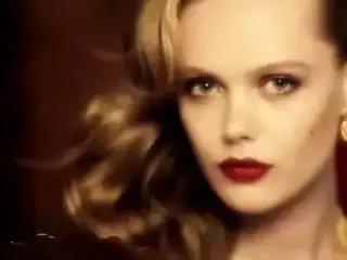 VIDAGE DE COUILLES EN REGLE SUR FRIDA GUSTAVSSON 2