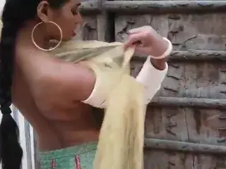 Desi Beauty dancing1