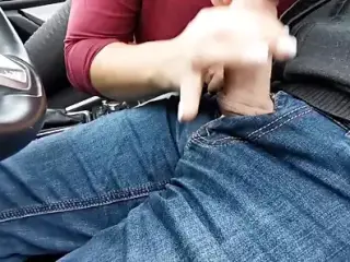 Car blowjob with CIM  and thick cumshot