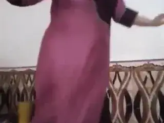 Old woman fat Arab ass dancing