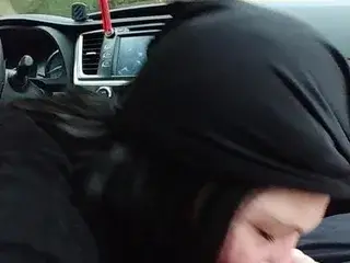 Hooker blowjob in the car