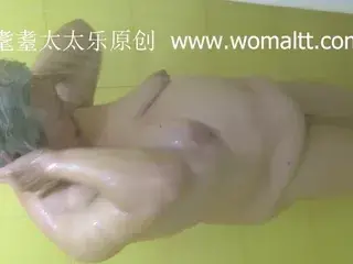 Chinese Hat Granny Taking a Shower