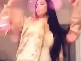 Ms Hind Al-Qahtani Warming Up Before Sex.