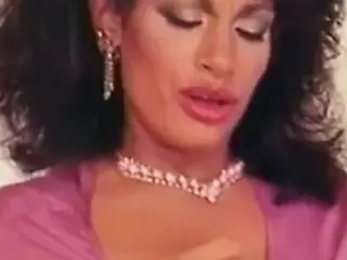 VANESSA DEL RIO