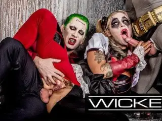 Wicked - Harley Quinn Fucks Joker & Batman