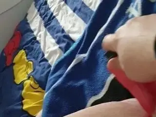 Geile Fotze aus NRW macht es sich selber