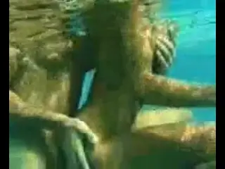 Sex Under Water - French Couple Fuck